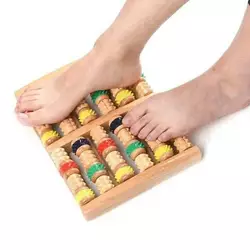 Барвистий дерев'яний масажер для ніг